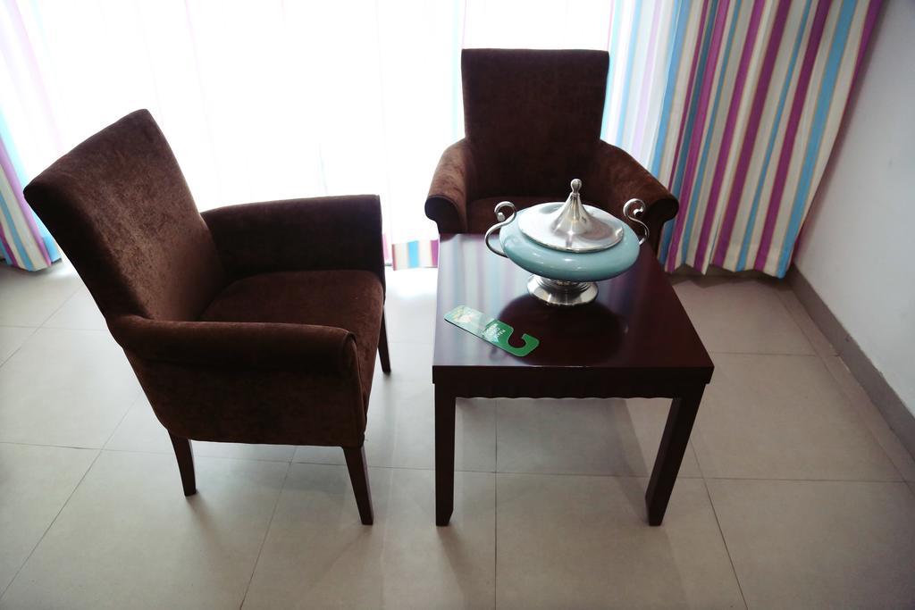 Oyo 710 Hotel Kshitij Pune Luaran gambar