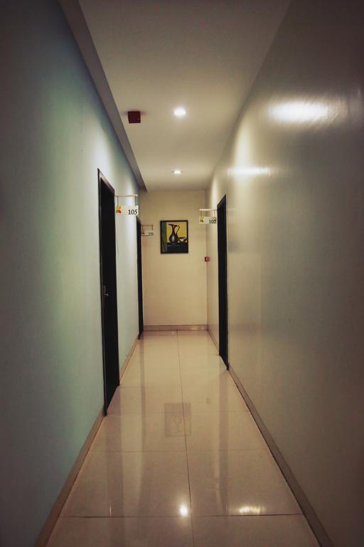 Oyo 710 Hotel Kshitij Pune Luaran gambar