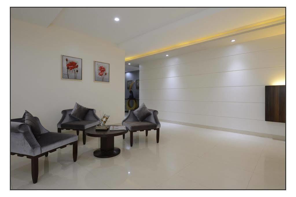 Oyo 710 Hotel Kshitij Pune Luaran gambar